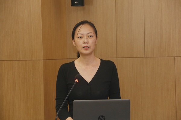 河南省民营企业社会责任促进中心常务副主任郑漾对河南乐动(中国)集团社会责任报告2020进行评价.jpg