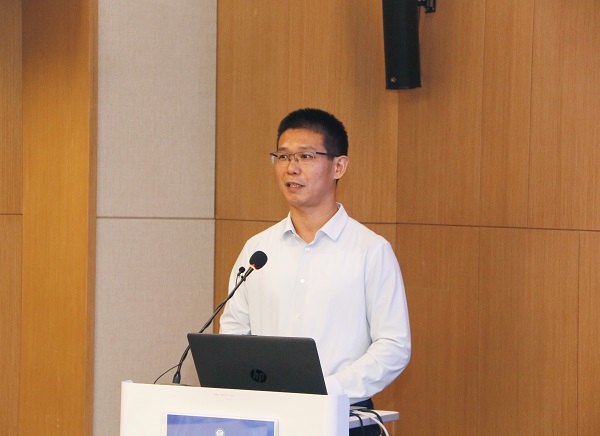 乐动(中国)总经理祝建明作总结讲话.jpg
